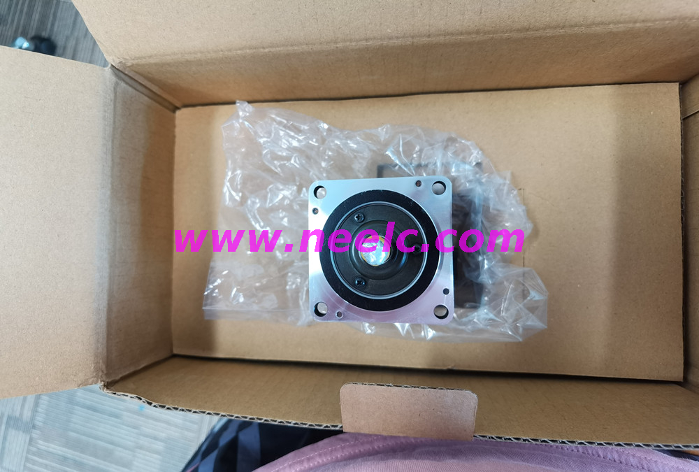 SGMPS-01A2A21-E New and original servo motor